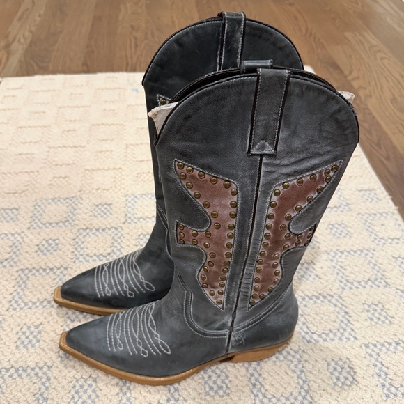 Women's Daisy Duke cowgirl boots with studded python size 38 8 like Frye teal - Picture 6 of 7